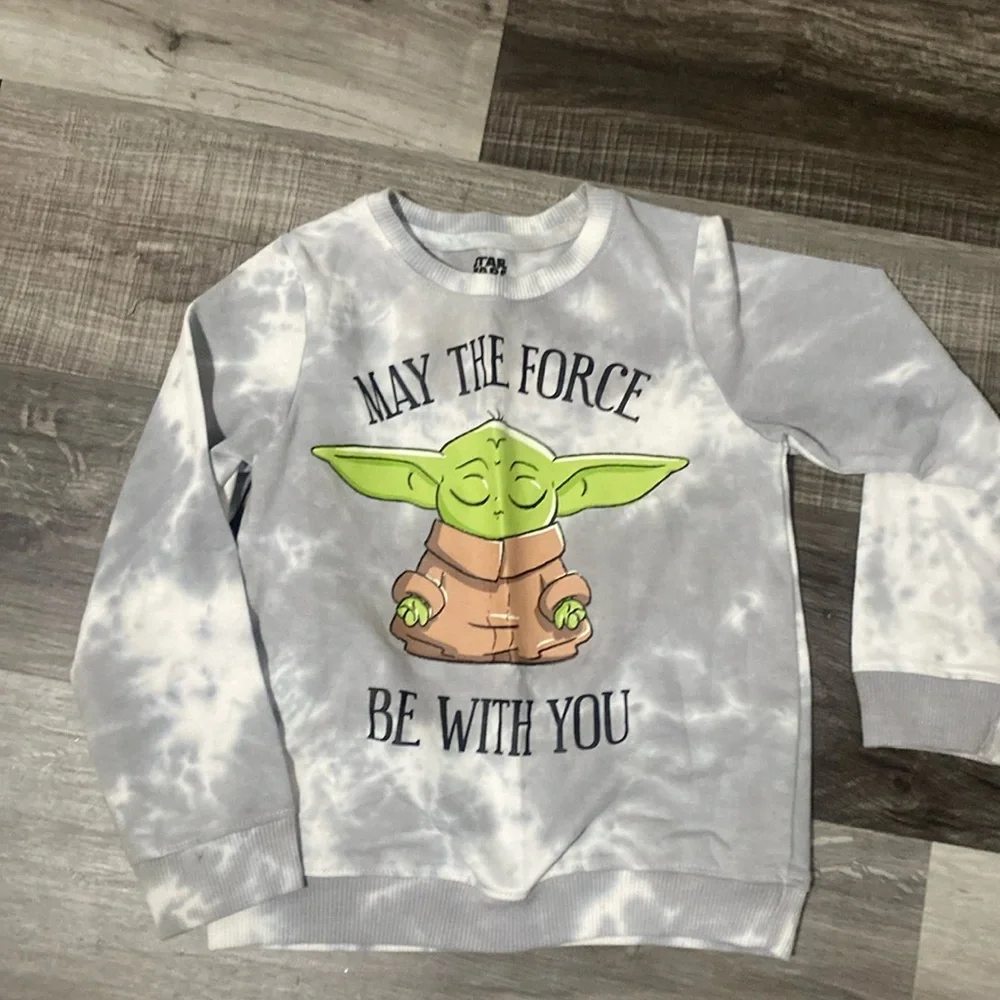NWOT Star Wars Mandalorian Kids' Baby Yoda Sweatshirt, Size 7 - Picture 1 of 4